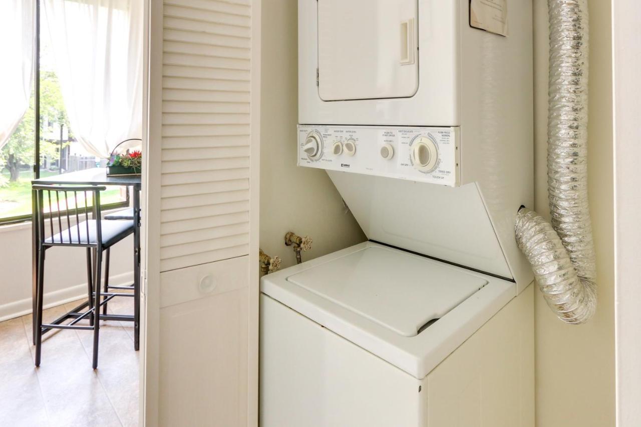 Cozy Laurel Condo With Pool Access About 20 Mi To Dc! Buitenkant foto
